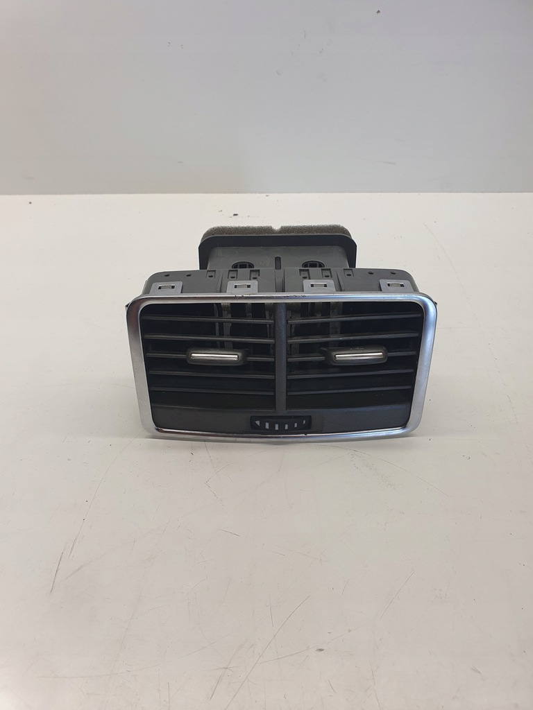 фото №1, Решётка обдув задняя audi a6 c6 4f0819203b