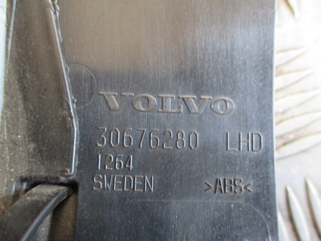 фото №10, Бардачок пасажира volvo s80 ii 3.2 b