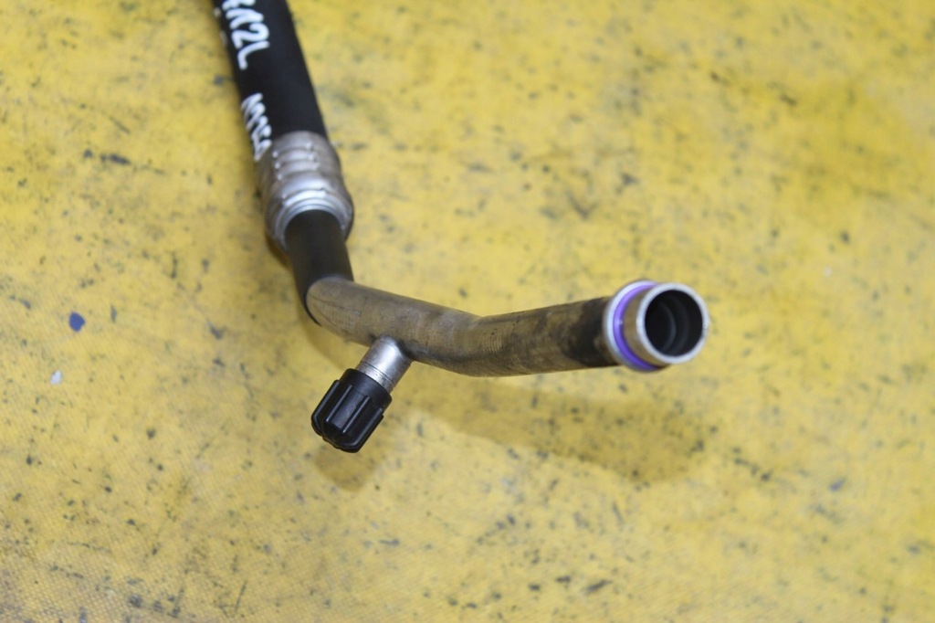 фото №5, Шланг кондиционера audi a4 b6 1.8 t 8e1260712l