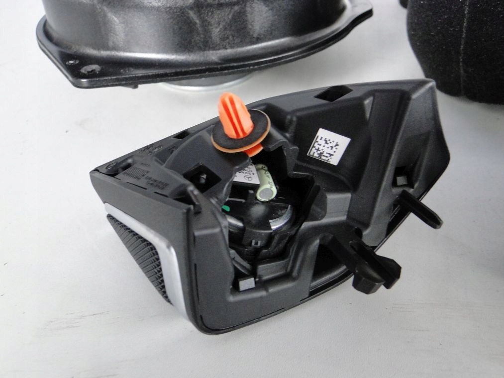 фото №8, Mercedes динамики harman kardon комплект динамиков