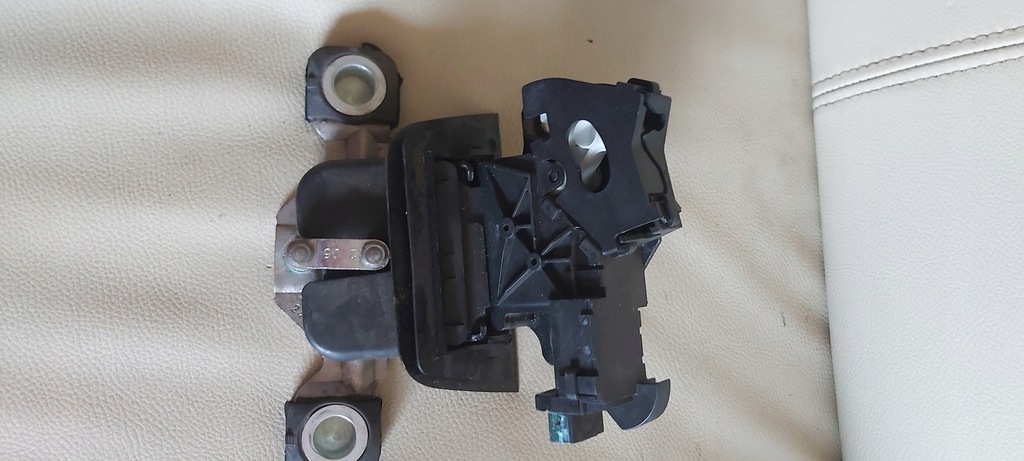 фото №1, Замок задний крышки a3 8p sportback