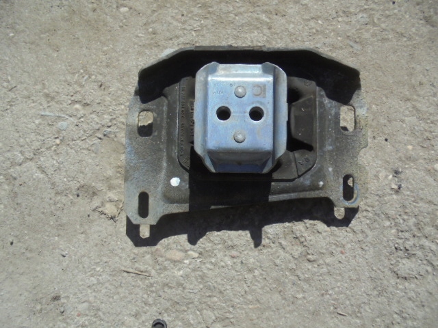 фото №1, Кронштейн кронштейн коробки grandland x opel 9644531580