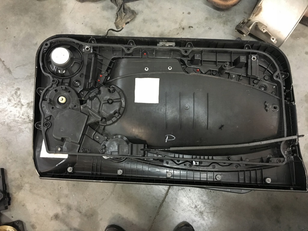 фото №2, Обивка обшивка дверь mini coper r57 cabrio правая