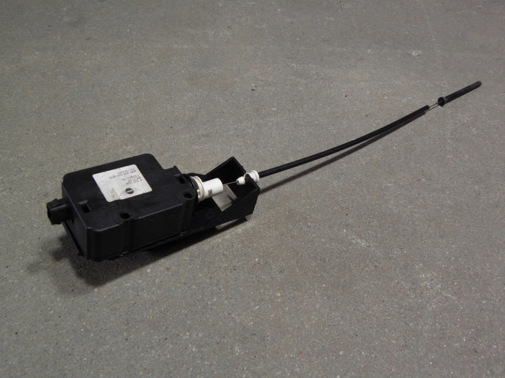 Купити Mini cooper r50 // привід кришка заливної 4308333