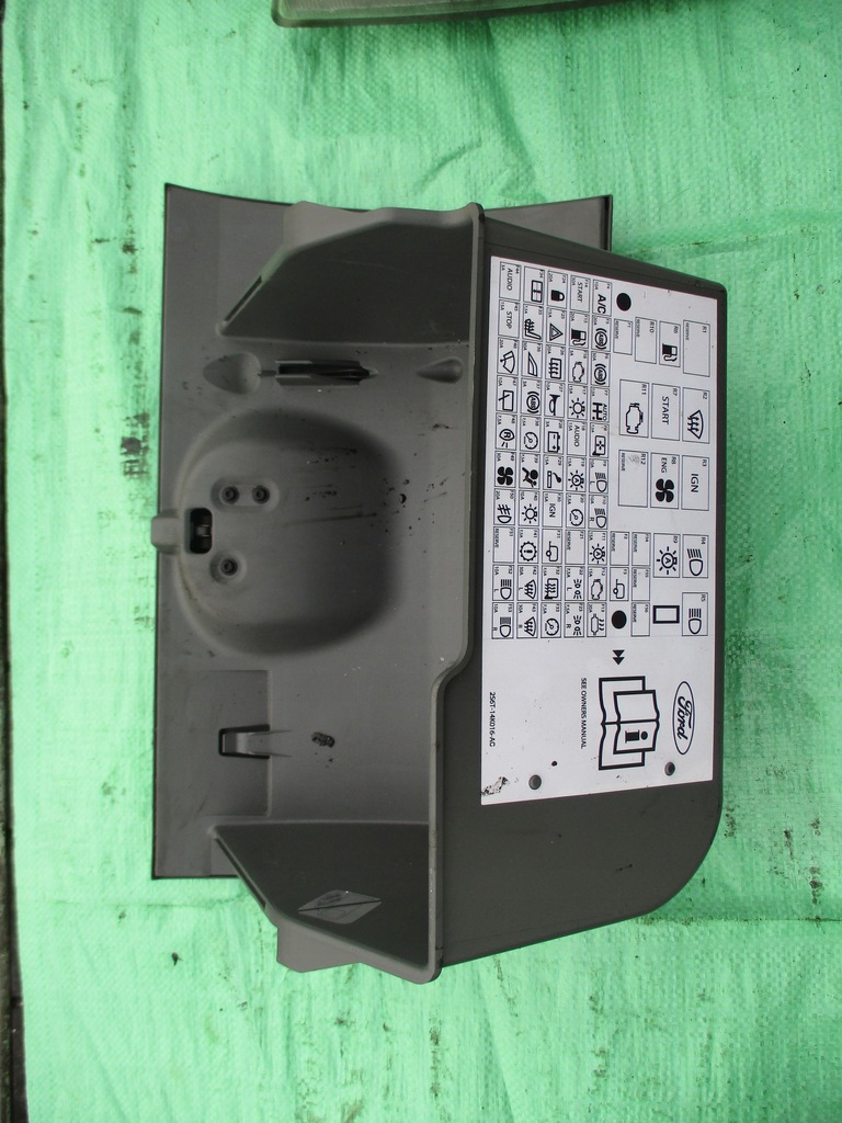 фото №1, Ford fiesta mk6 бардачок пассажира