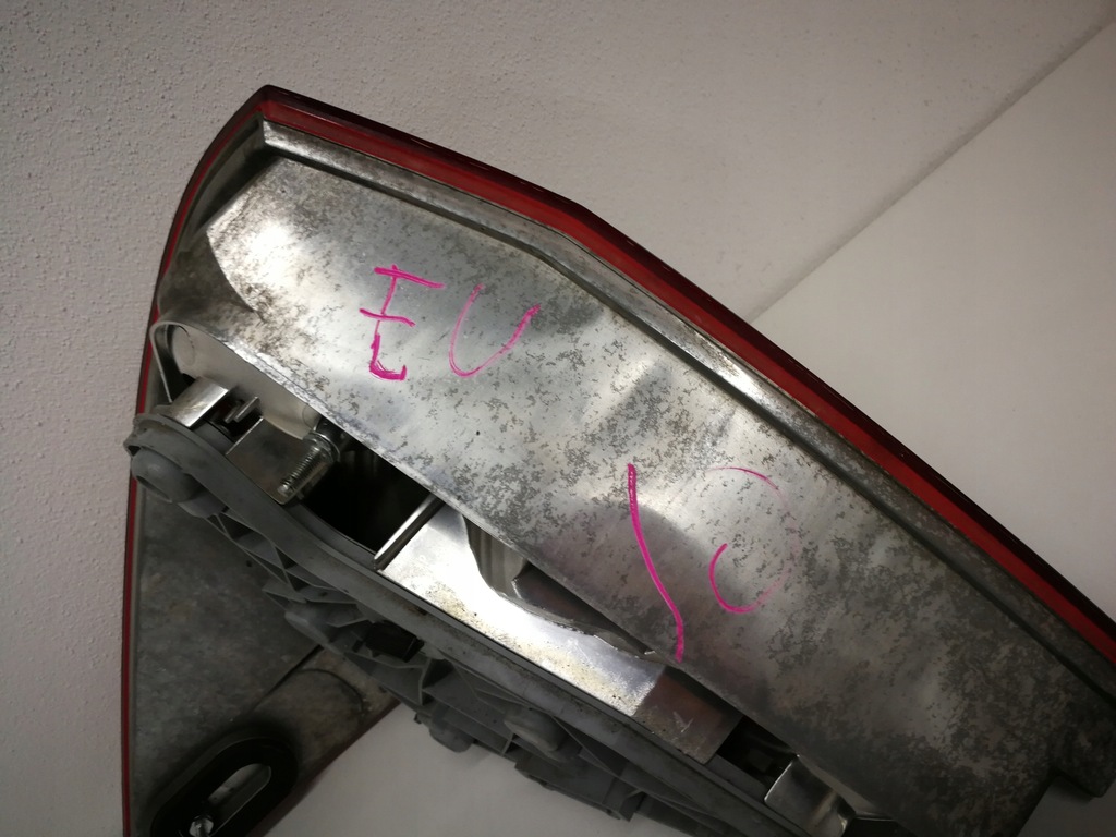 фото №7, Mercedes w203 лампа задня права sedan комплектна