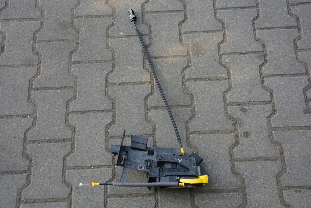 фото №1, Замок двері правий задня c-max mk2 am5ar26412ae