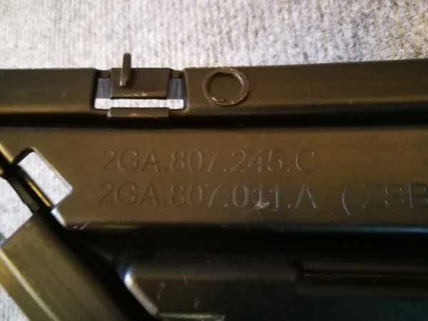 фото №3, Volkswagen оригинальный номер 2ga807245 решётка бампер