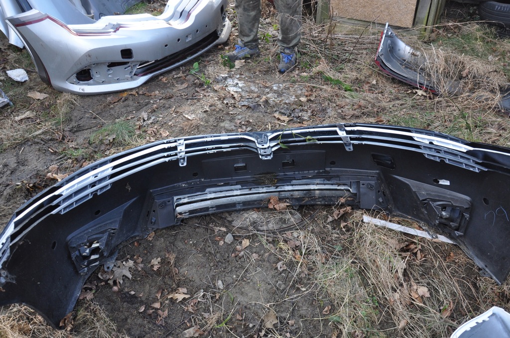 фото №9, Бампер перед передний corolla xi e18 e16 12 13 16