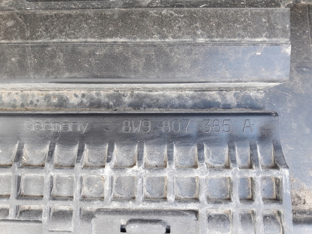 фото №6, Audi a4 b9 kombi бампер задня