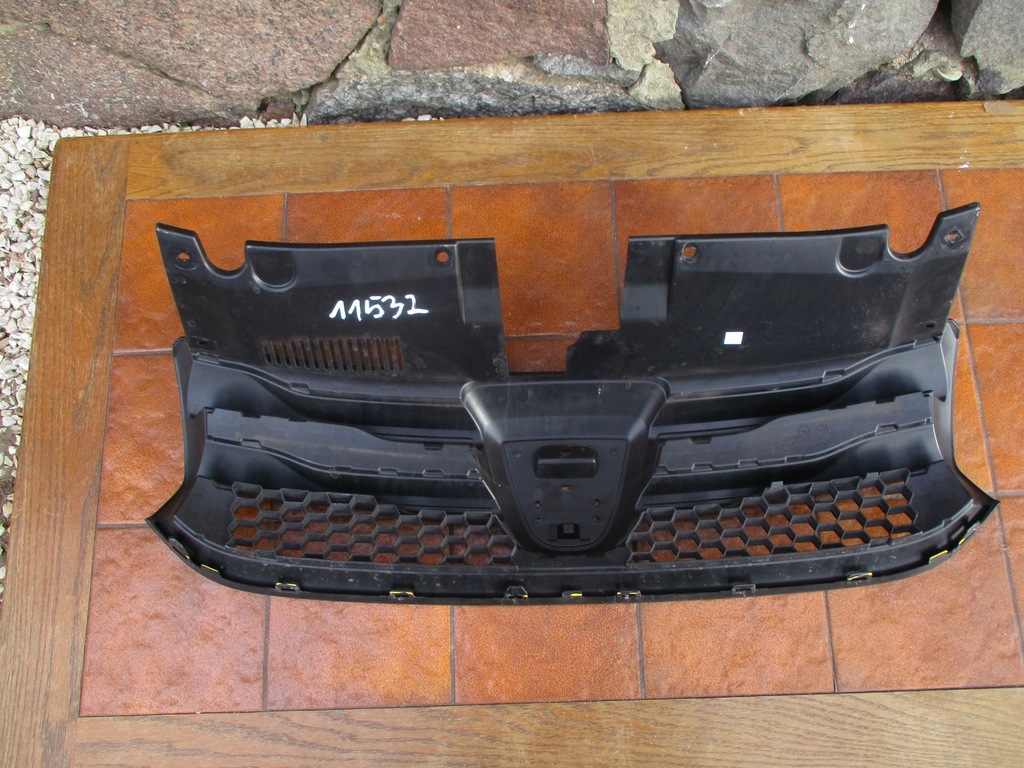 фото №3, Dacia оригинальный номер 623107634 решётка радиатора решётка радиатора sander