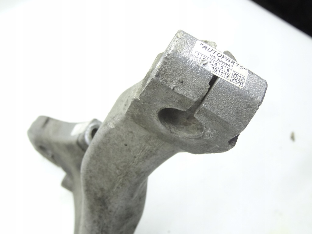 фото №13, Audi s8 d2 99-02 поворотний кулак перед 4d0407257q brembo oryg