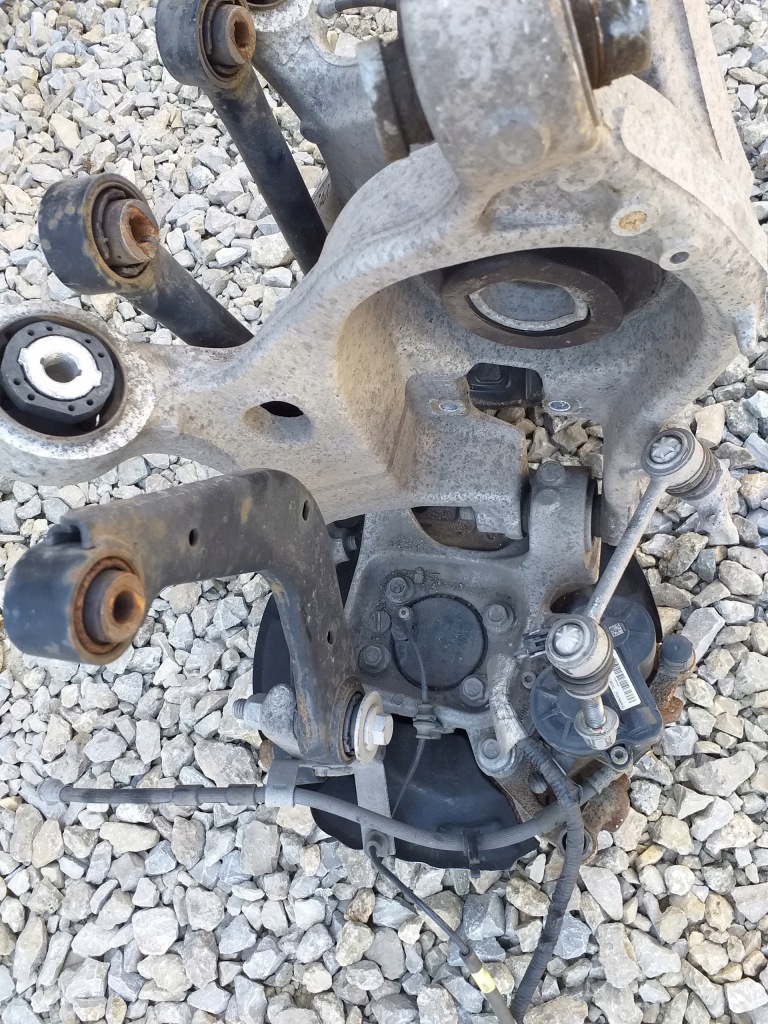 Mondeo mk5 поворотный кулак правая задний  левая подвеска с Разборки