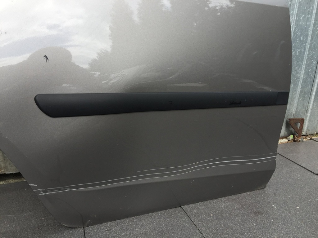 фото №3, Toyota corolla e16 правое дверь задняя задние 2013-