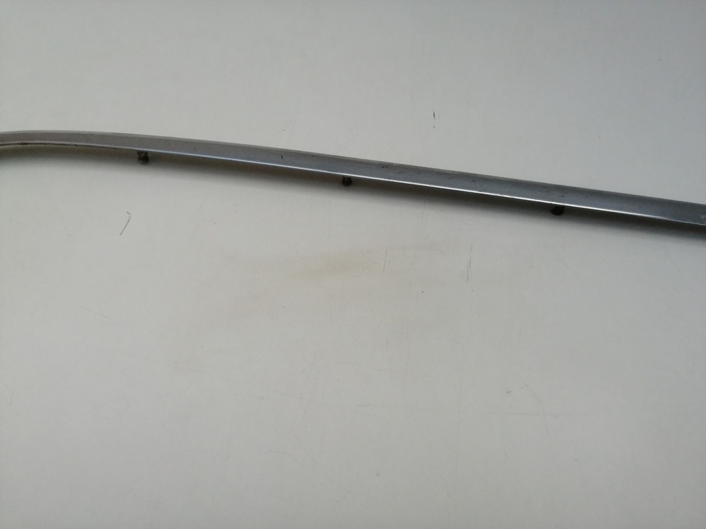 фото №6, Mercedes 124 kombi молдинг бампера левый задняя хром