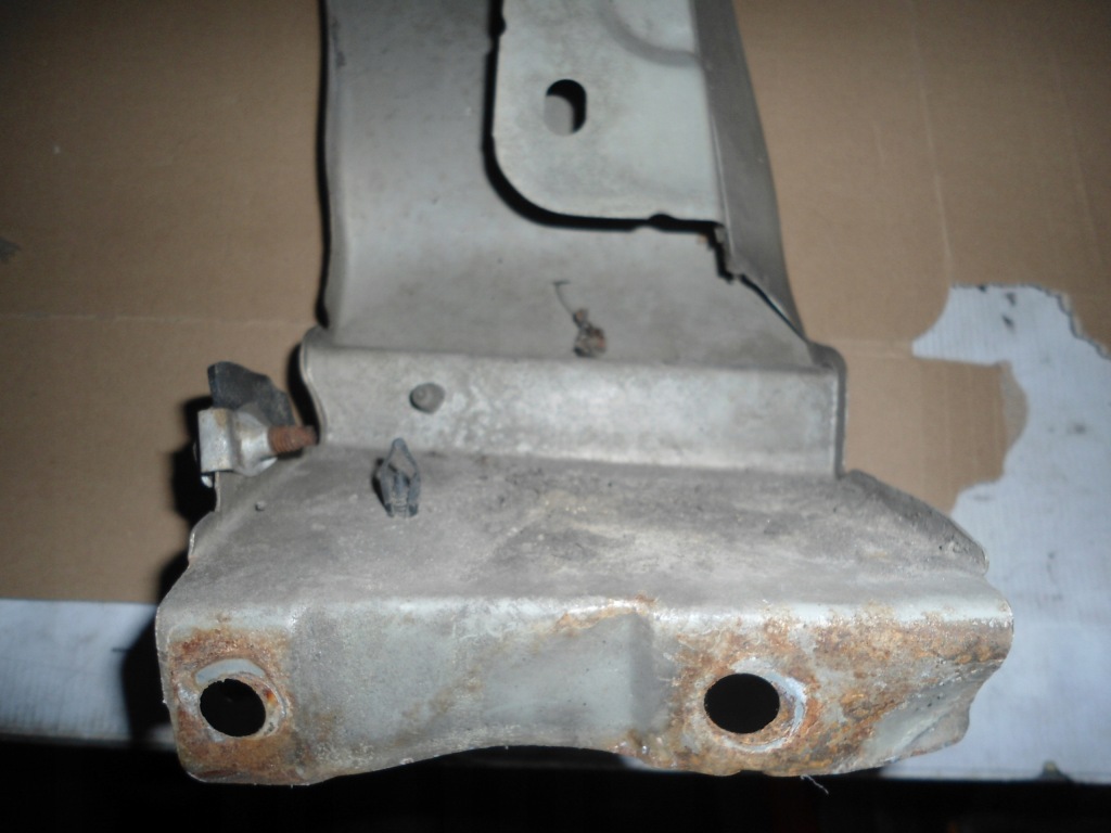 Крыло  правый  jaguar xk8 4.0 284km 97r в Украине