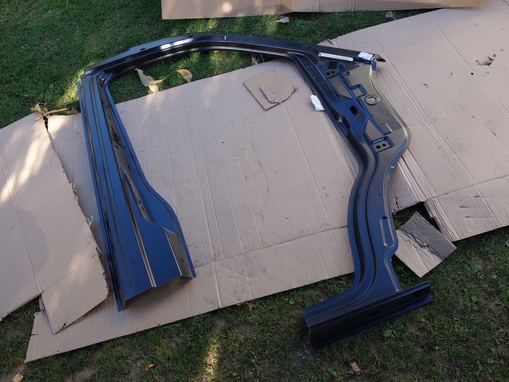 фото №1, Правий блок двигуна поріг vw crafter 7c0 17-19 nowe