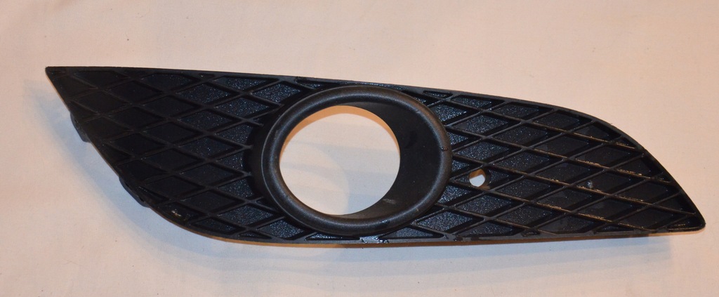 фото №1, Opel astra h решётка бампера правая оригинал