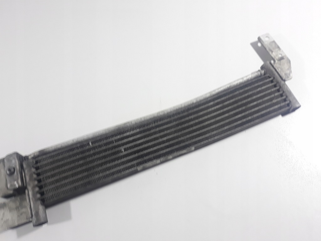 фото №14, Infiniti mercedes 2.2d радіатор радіатор оливи 0005010765