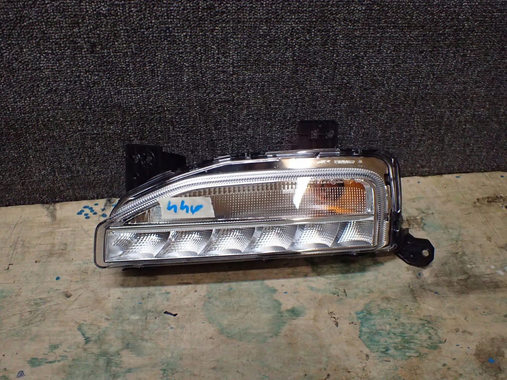 фото №1, Поворотник левый vw t-roc t roc led