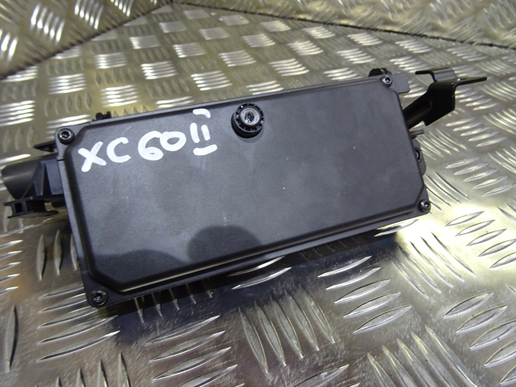 фото №1, Volvo xc60 ii камера стекло xc60 32209788