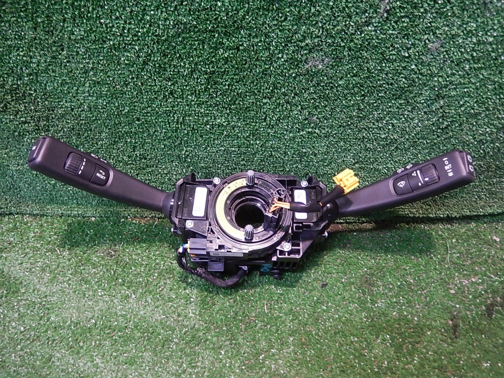 фото №1, Стрічка kombajn volvo v40 31343218