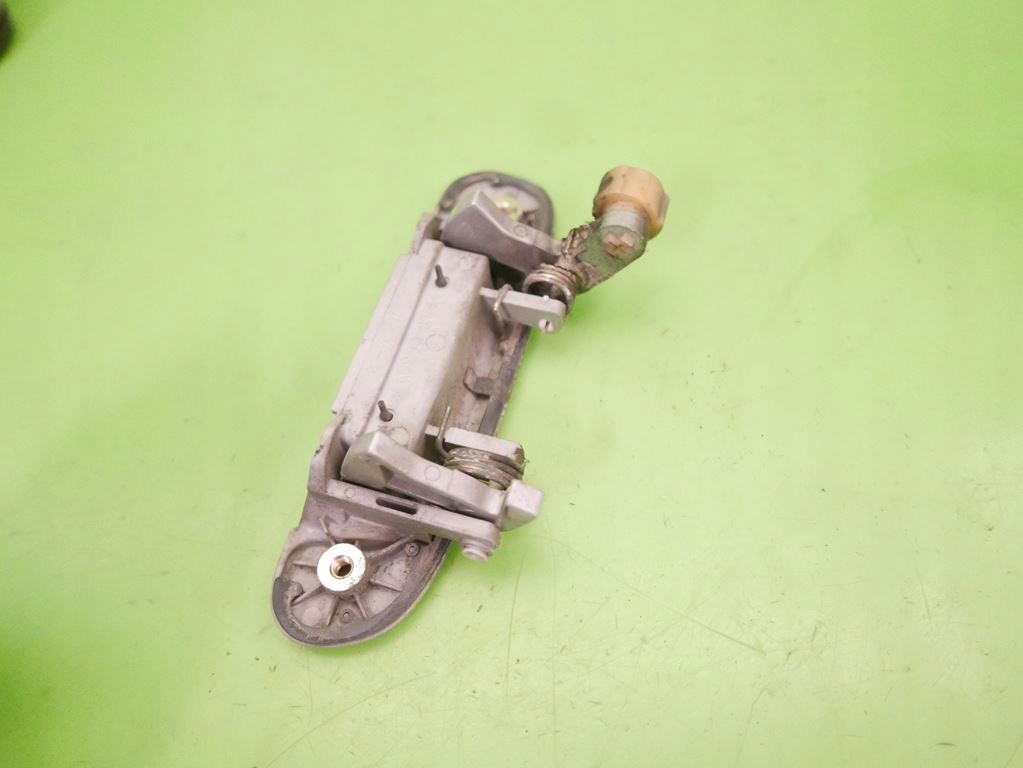 фото №4, Ручка наружная левая задняя mazda premacy i cp fl