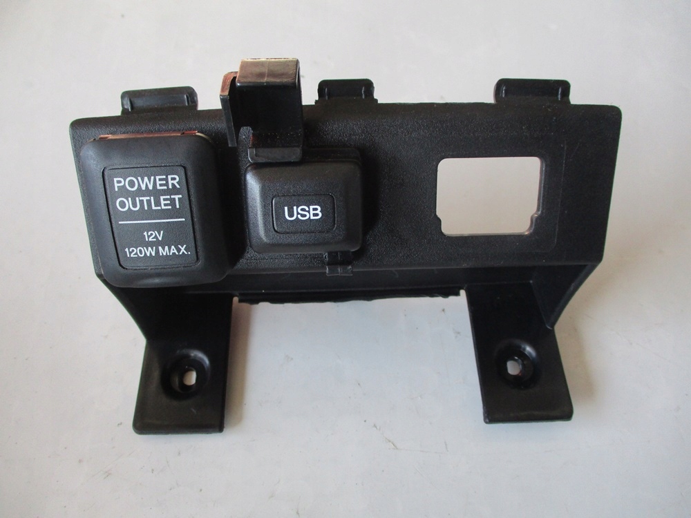 фото №1, Accord viii 08- роз'єм штекер usb прикурювач