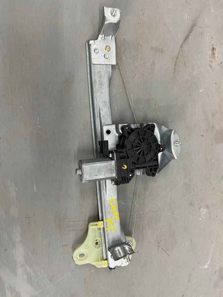 фото №1, Подъемник стекло задняя captur