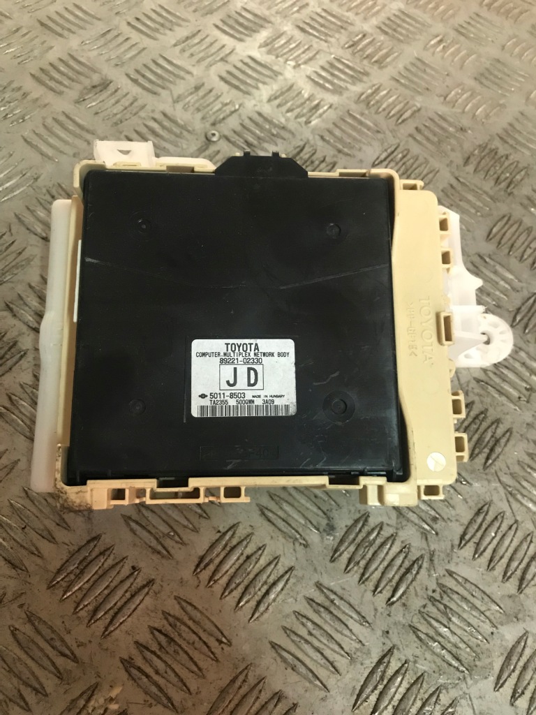 фото №1, Toyota auris ll hybrid модуль bsi 89221-02330