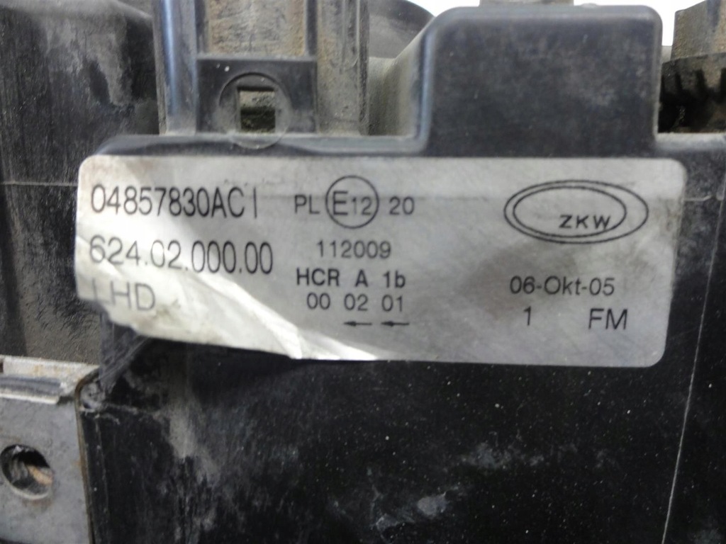 фото №10, Chrysler voyager lift 05-07 лампа ліва права eu