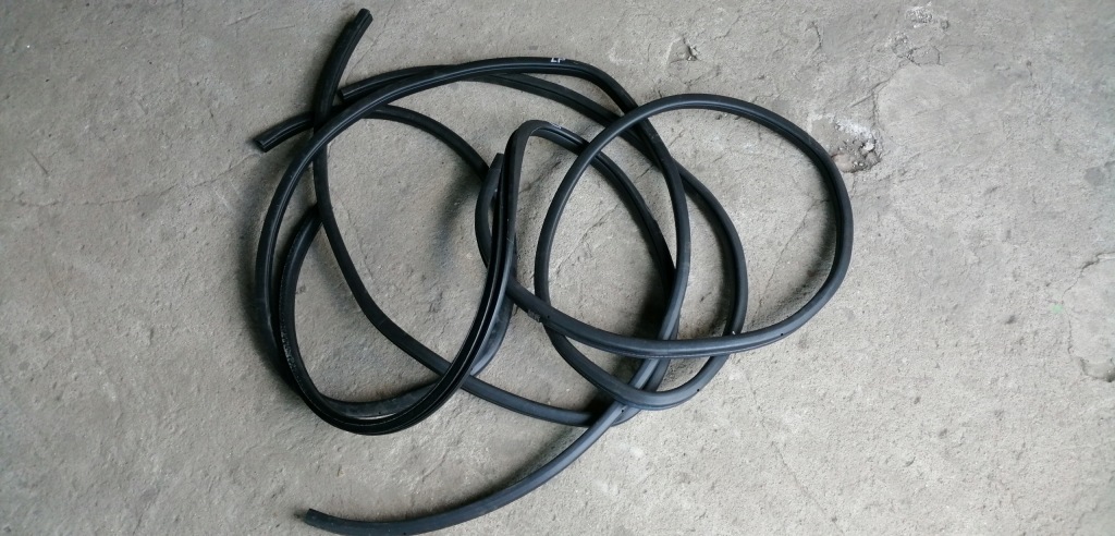 фото №1, Nissan note e12 13-16 прокладка двері права передня