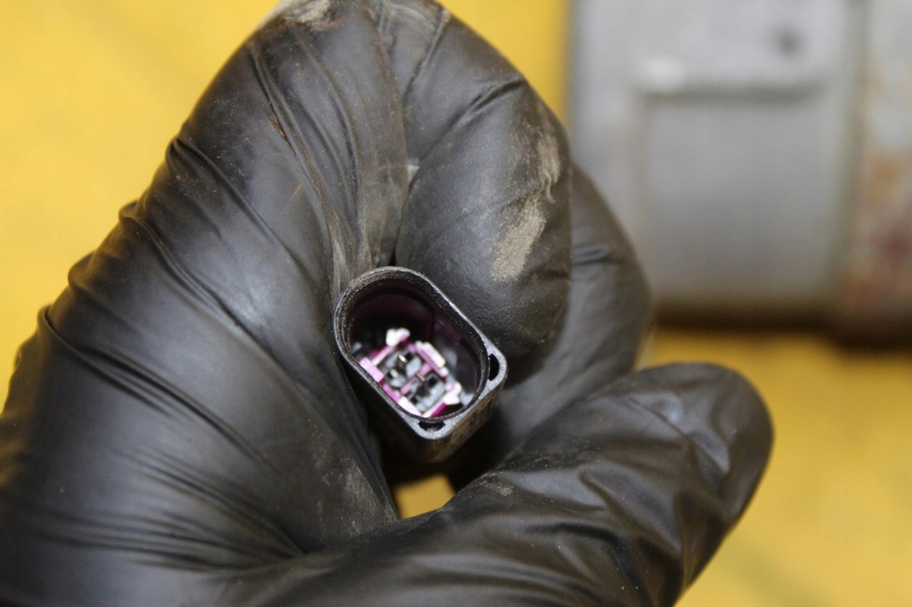 фото №9, Амортизатор правый задняя a8 d3 4.0tdi 4e0616002e