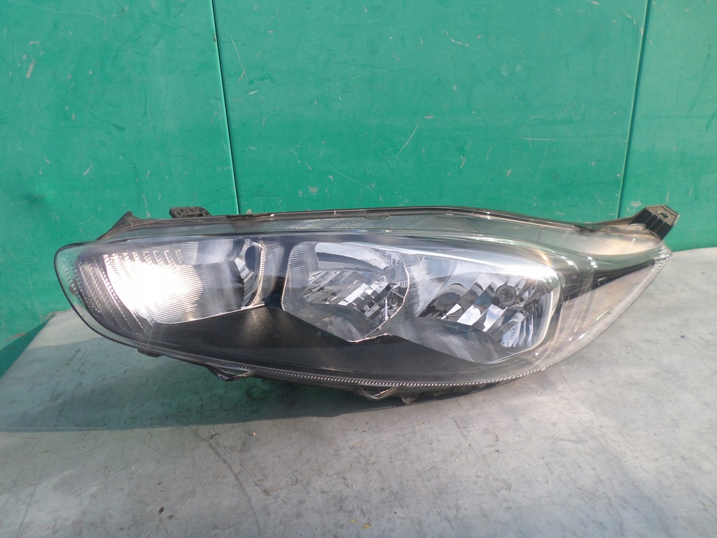 фото №1, Ford оригинальный номер c1bb-13w030-ag лампа передняя l