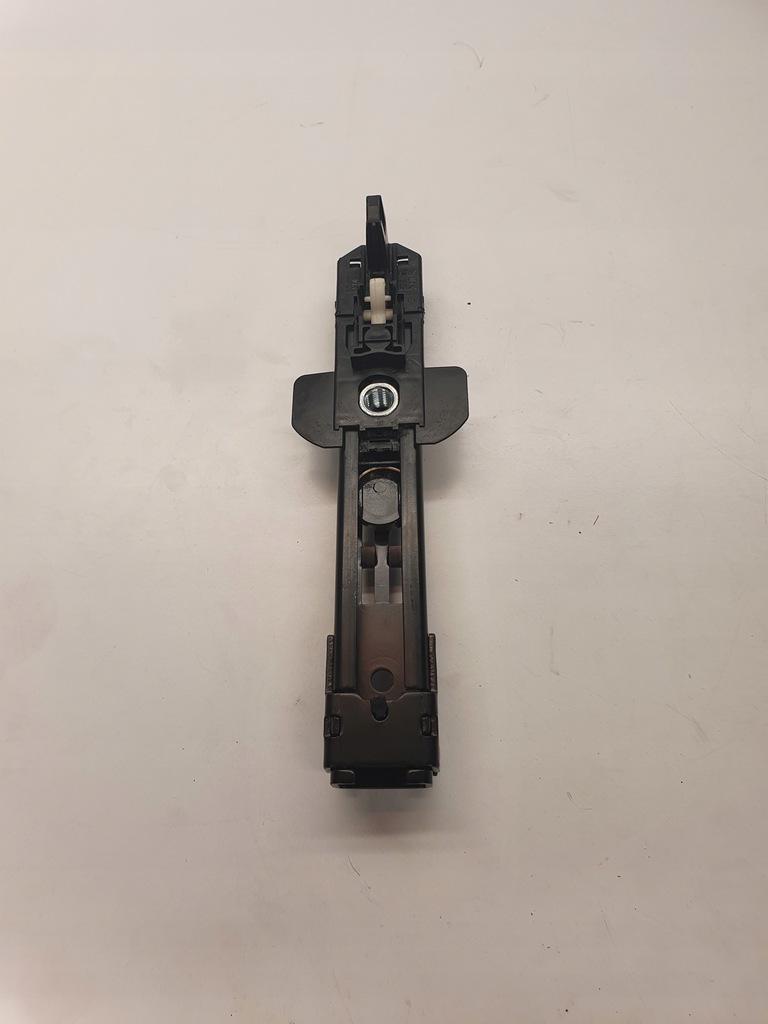 фото №1, Регулировка поперечина l p audi a3 8p lift 8e0857833f