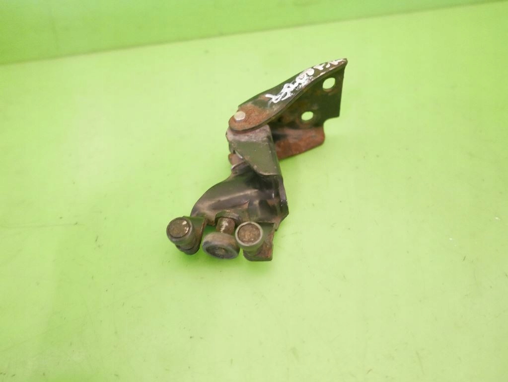 фото №1, Ролик подрамник дверь правая середина peugeot bipper i