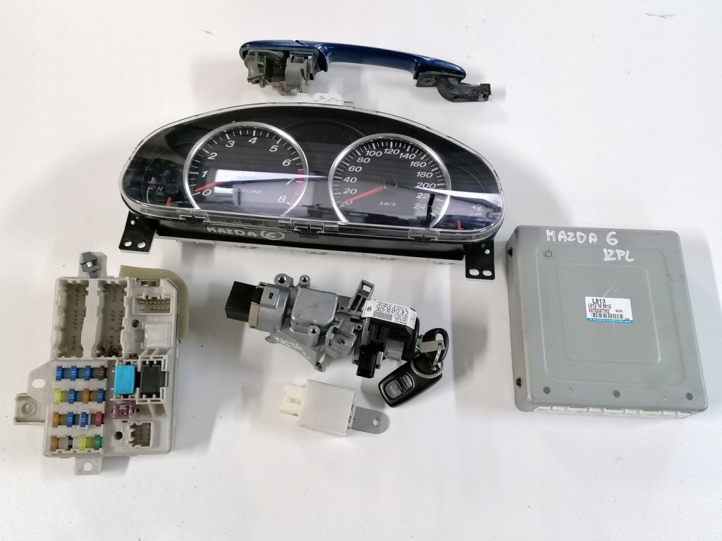 фото №1, Mazda 6 бортовий комп'ютер двигуна набір 1,8 16v l81318881g