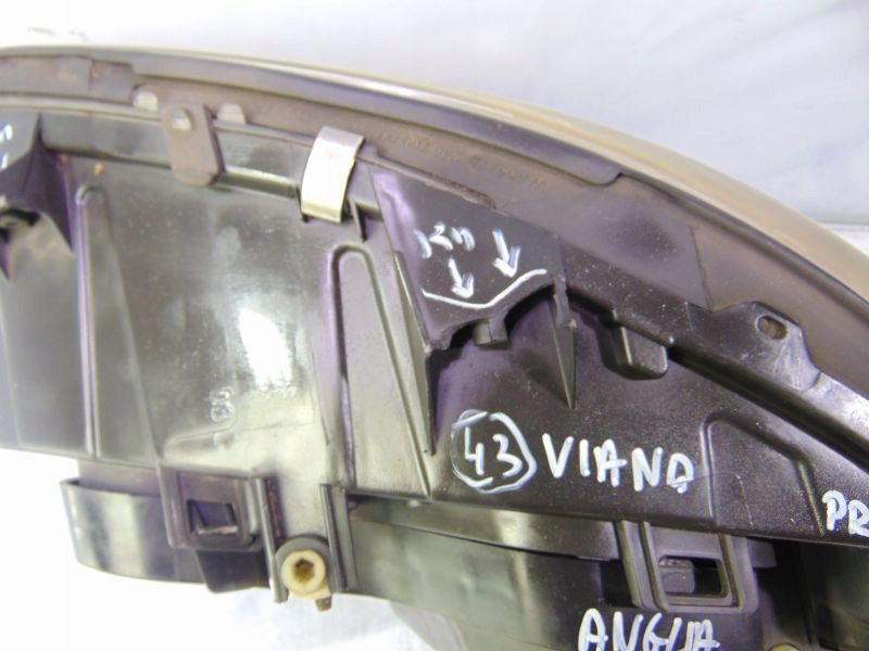 Фонарь  правый перед mercedes viano anglik Недорого