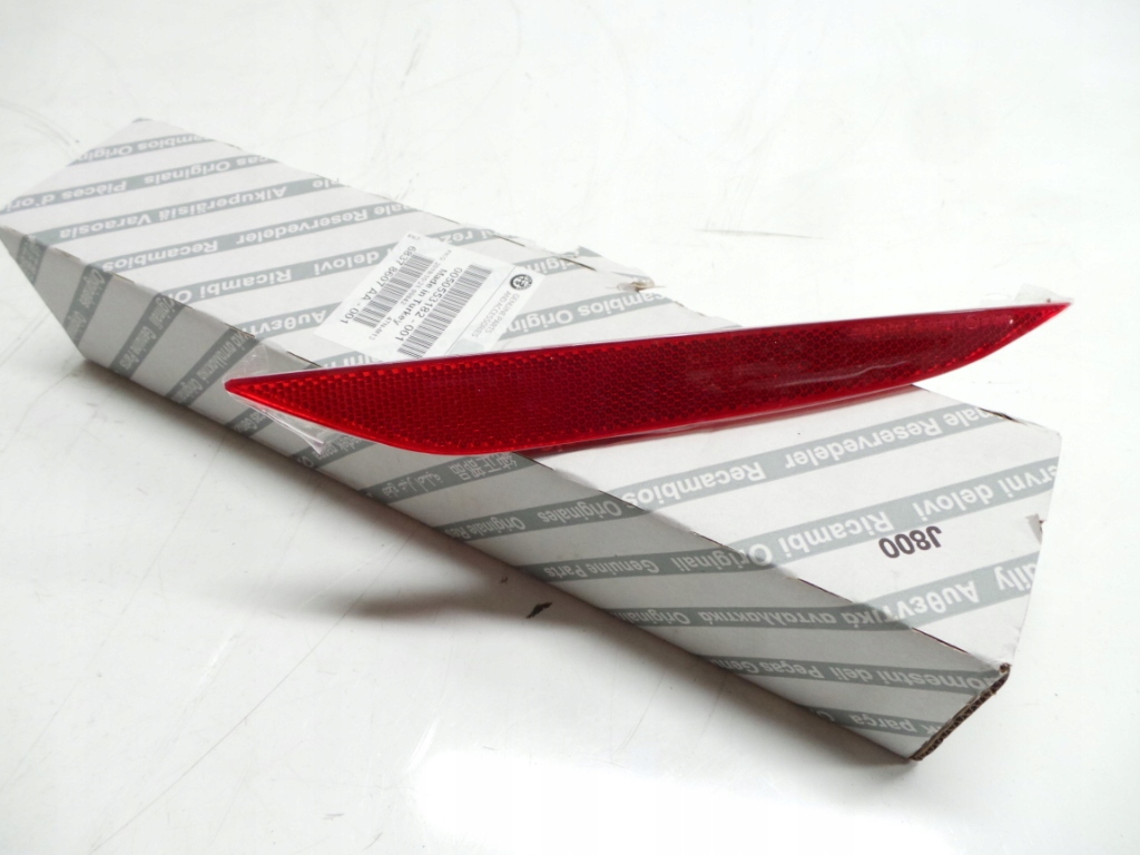 фото №3, Відбивач бампера правий задня alfa romeo stelvio оригінал