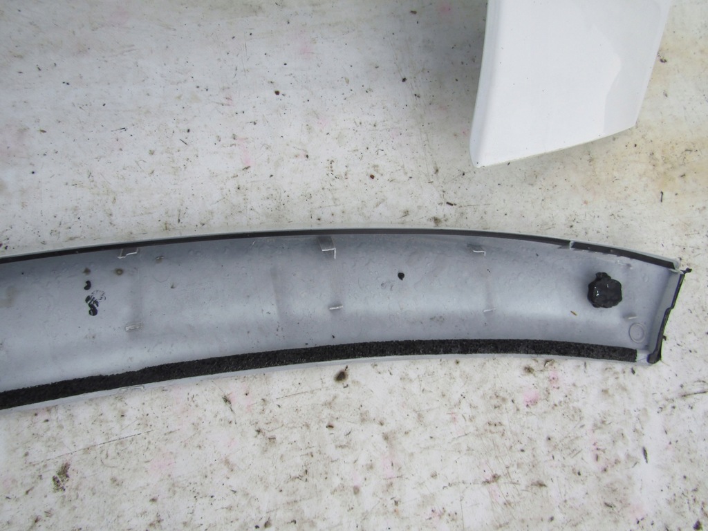 фото №9, Накладка крышки задний toyota c-hr 16-19