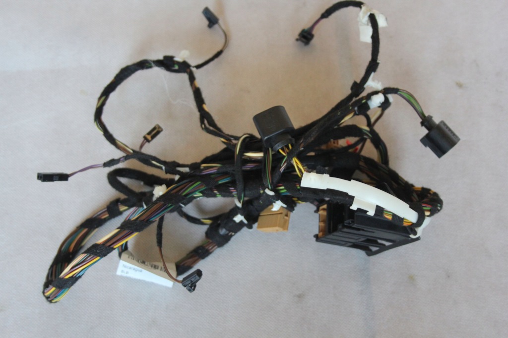 фото №1, Жгут крышки vw atlas 3cn971147s 3cn971147c