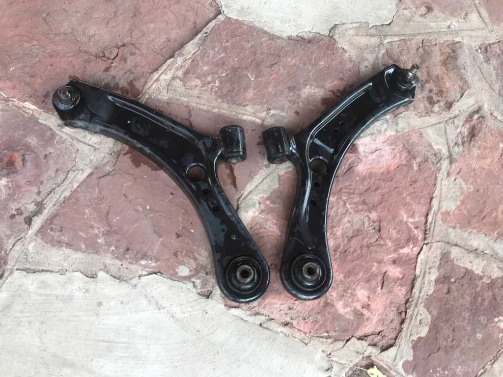 фото №1, Fiat sedici sx4 рычаг левый перед идеальное состояние 10r