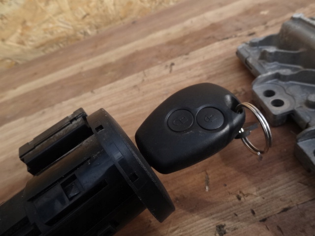 фото №6, Dacia lodgy 13r 1,2 tce бортовой компьютер набор 237103217r