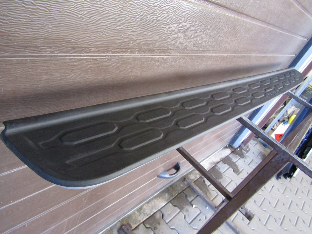 фото №2, Порог правый land rover discovery 5 17 подножка правая