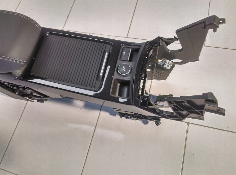 фото №3, Ford kuga підлокітник шкіра 2018 rok