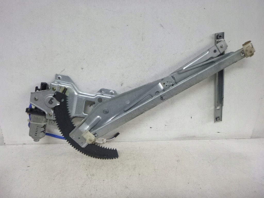 фото №1, Механизм окон перед правый hyundai matrix 2000r.