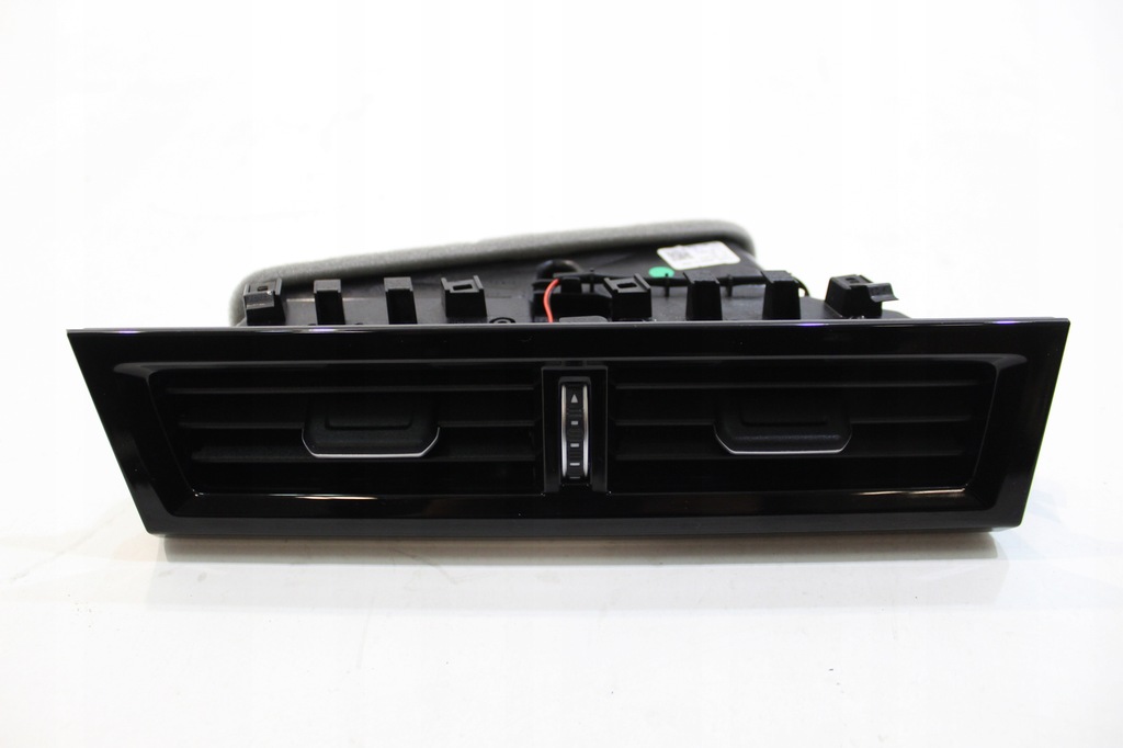 фото №1, Vw touareg 3 решітка обдув 761858417