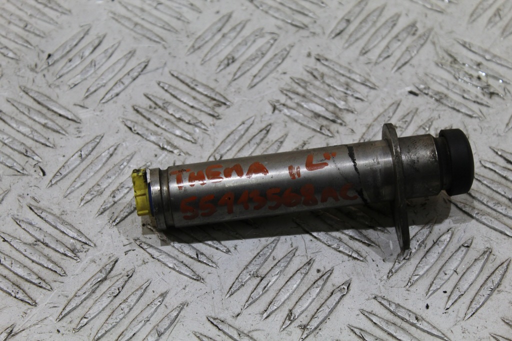 фото №1, Патрон пиротехнический капот левый lancia thema 2013