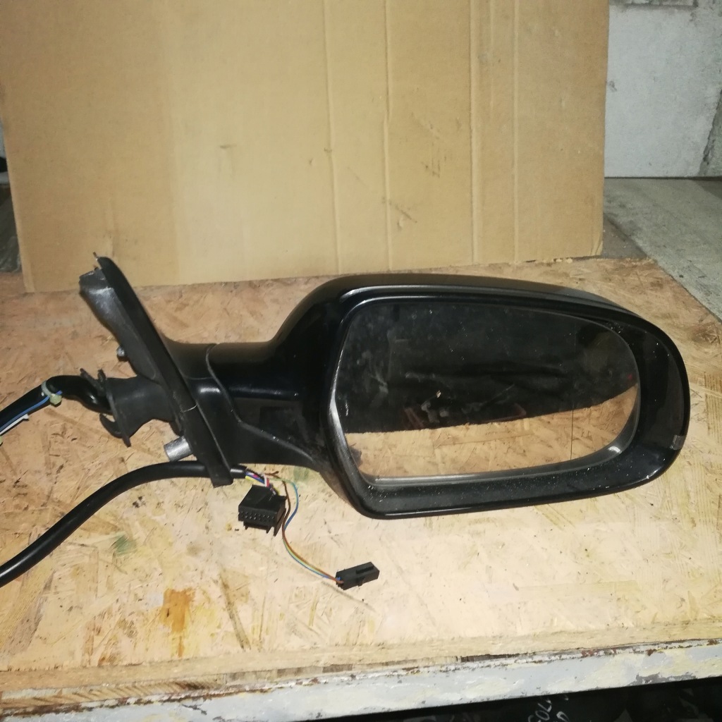 фото №1, Дзеркало праве audi a4 b8 2010r