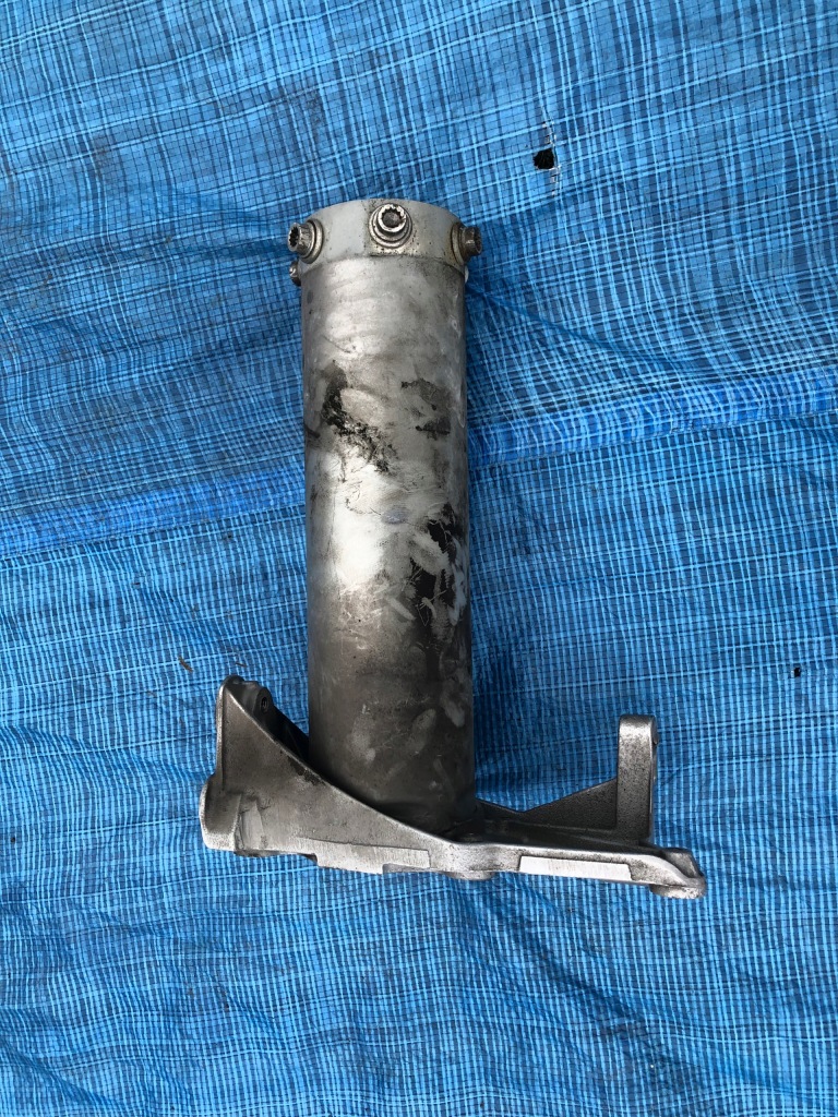 фото №1, Audi a8 d3 зона деформації права сторона 4e0808110e